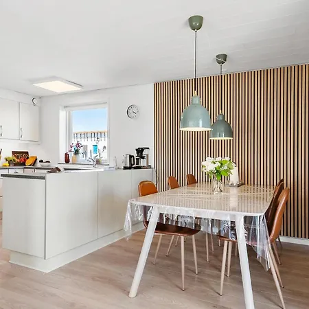 3 Bedroom Awesome In Vakantiehuis Kalvehave (Zealand)