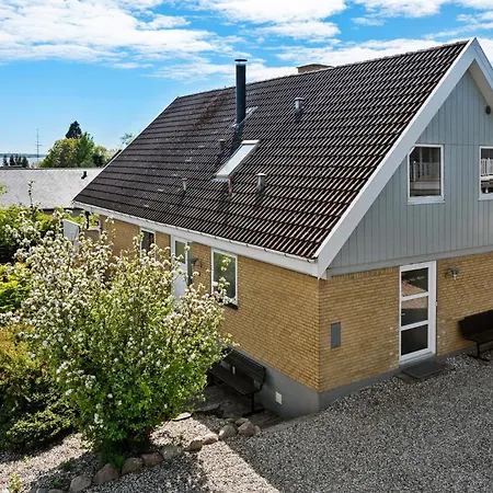 Vakantiehuis 3 Bedroom Awesome In Kalvehave (Zealand)